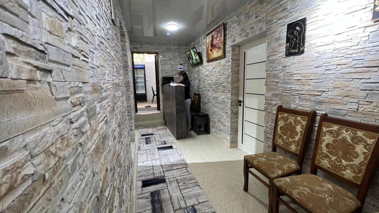Hostel L&K Ташкент Екстер'єр фото