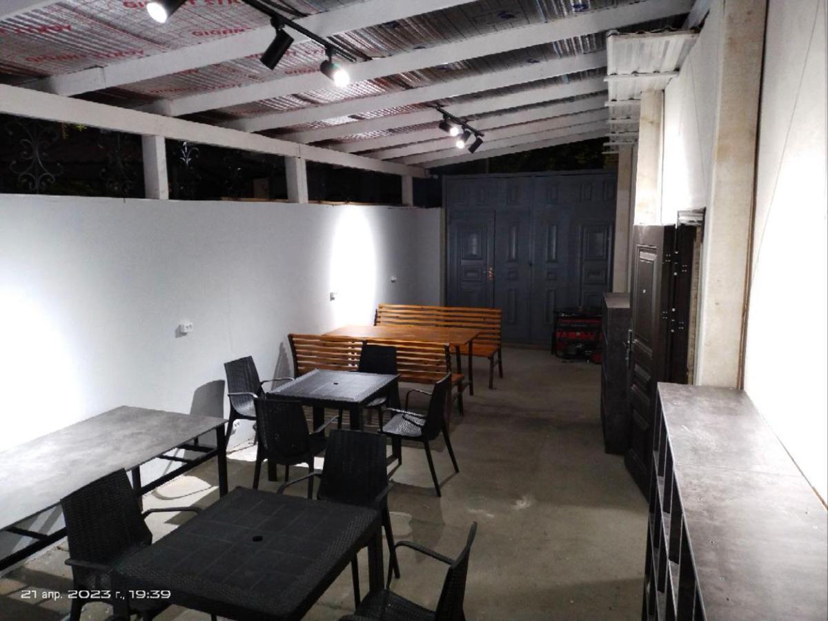 Hostel L&K Ташкент Екстер'єр фото